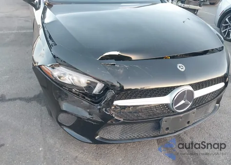 2020 Mercedes-Benz A 220 z USA, uszkodzony, nr VIN W1K3G4EB1LJ223498